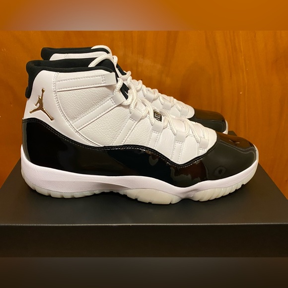 JORDAN 11 RETRO GRATITUDE **Sz 12** - Picture 7 of 8